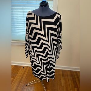 Sandra Darren Black and White Dress